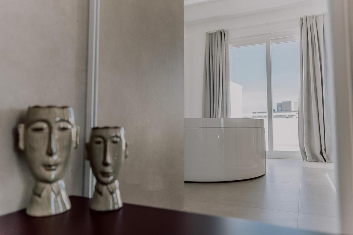Suite Donna Edwige By Monholiday Monopoli Exterior foto