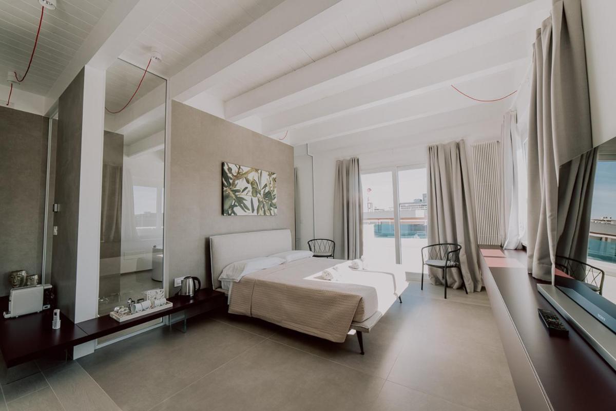 Suite Donna Edwige By Monholiday Monopoli Exterior foto